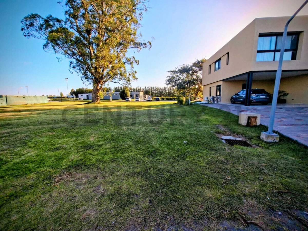 Foto de Lote 881 m² en Greenville Polo & Resort – Hudson, Berazategui, imagen 2