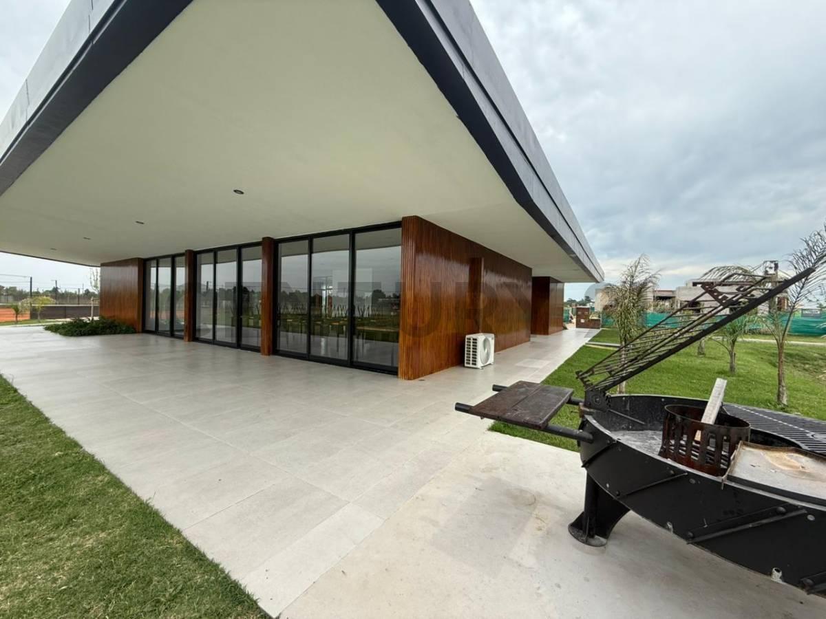 Foto de Terreno/Lote en Venta en Village Plaza, Bella Vista - INTERNO 242, imagen 1