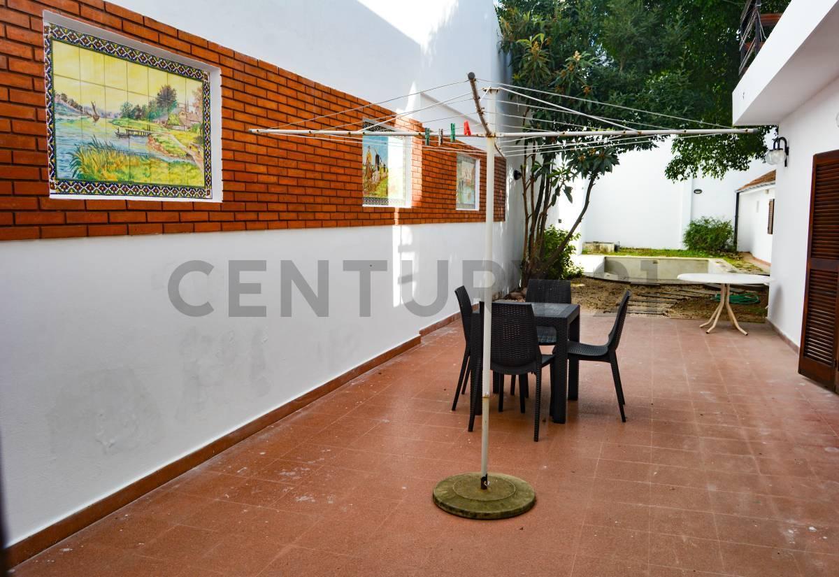 Foto de VENTA CASA CON LOTE PROPIO - PILETA y PARRILLA - PALERMO, imagen 3