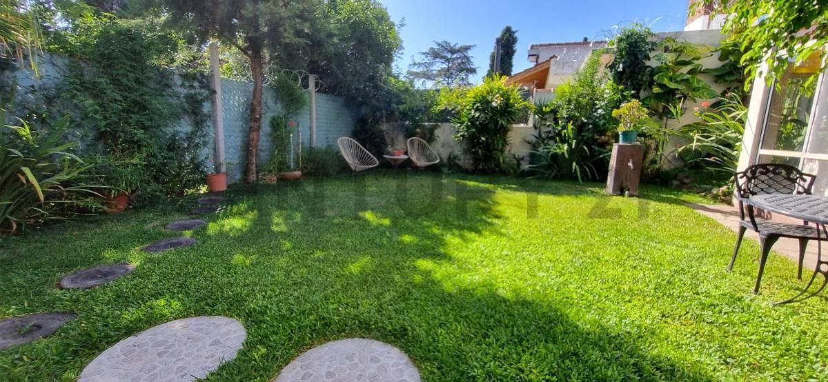 Foto de VENTA CASA 4 AMBIENTES PARQUE JOHNSTON, HURLINGHAM, imagen 2
