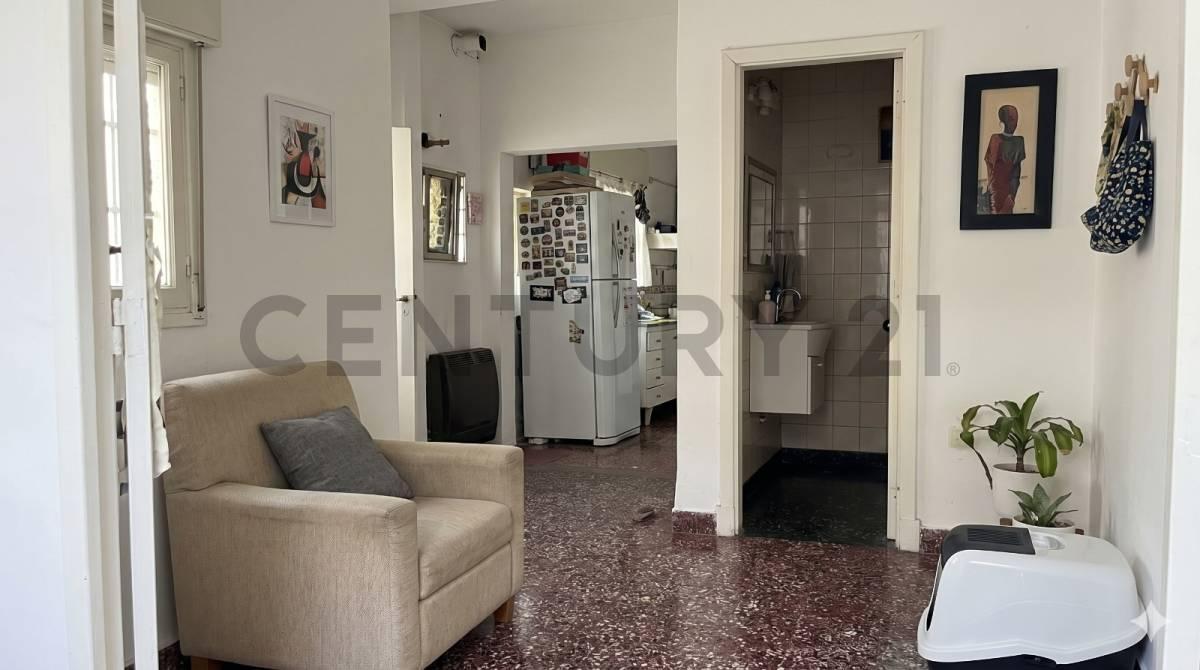 Foto de PH en venta - 2 dormitorios - Quilmes, imagen 4