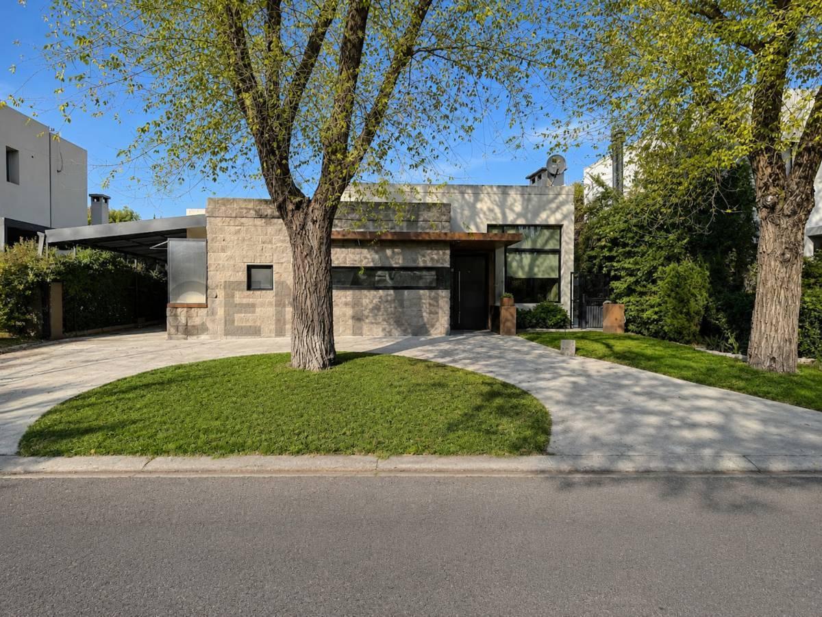 Foto de Casa en Venta | Barrio Cerrado Santa María de los Olivos | Una Planta |, imagen 1