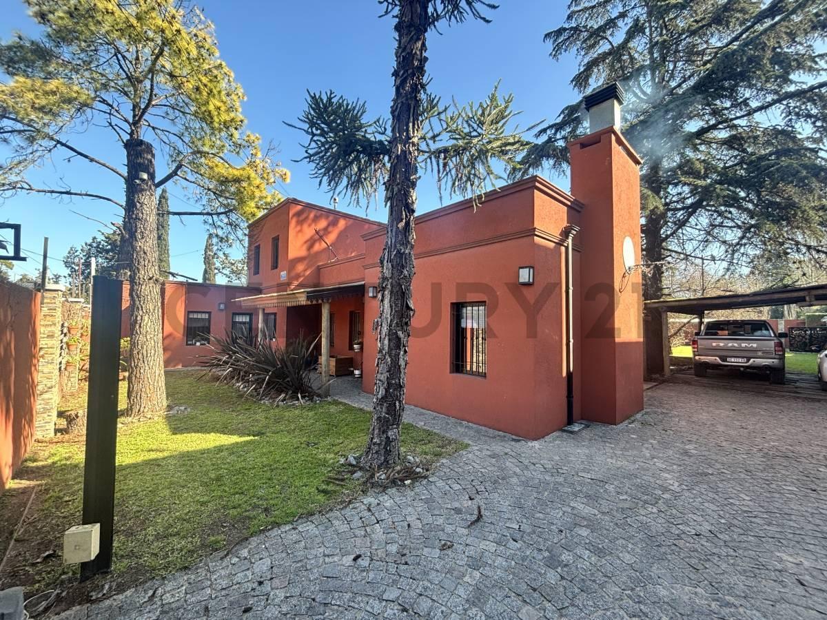 Foto de CASA DE ESTILO y CALIDAD EN VENTA – MORENO | 5 AMBIENTES, imagen 1