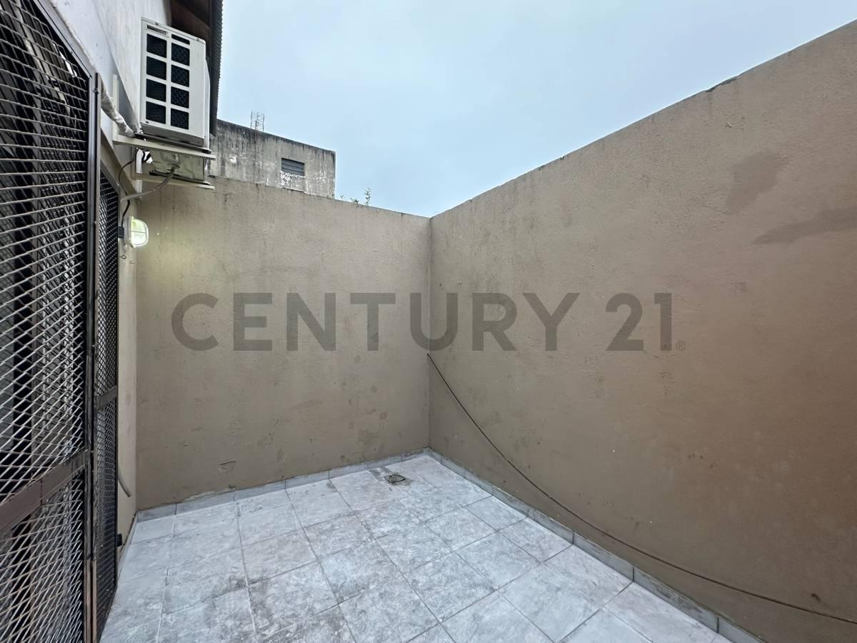 Foto de EN VENTA PH 3 ambientes con patio en Monte Chingolo, imagen 3