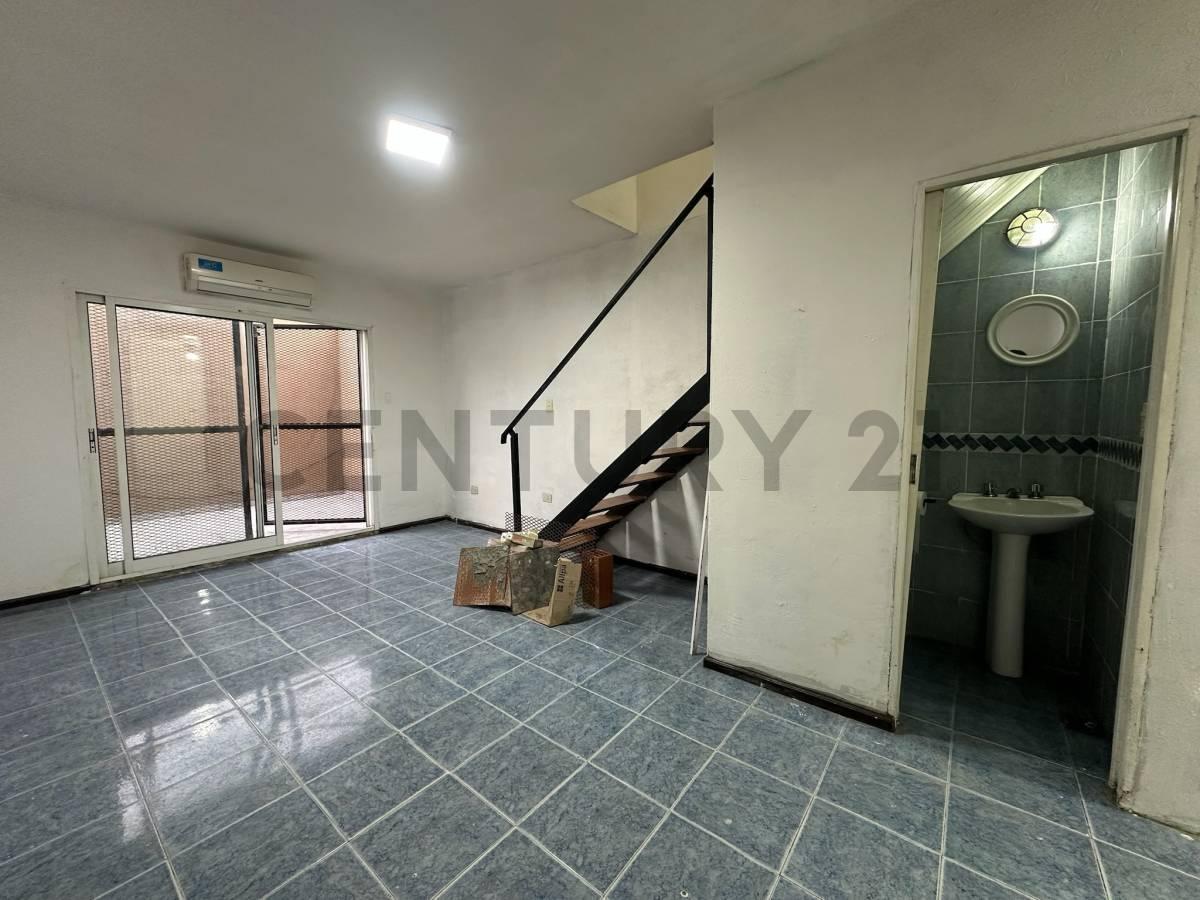 Foto de EN VENTA PH 3 ambientes con patio en Monte Chingolo, imagen 1