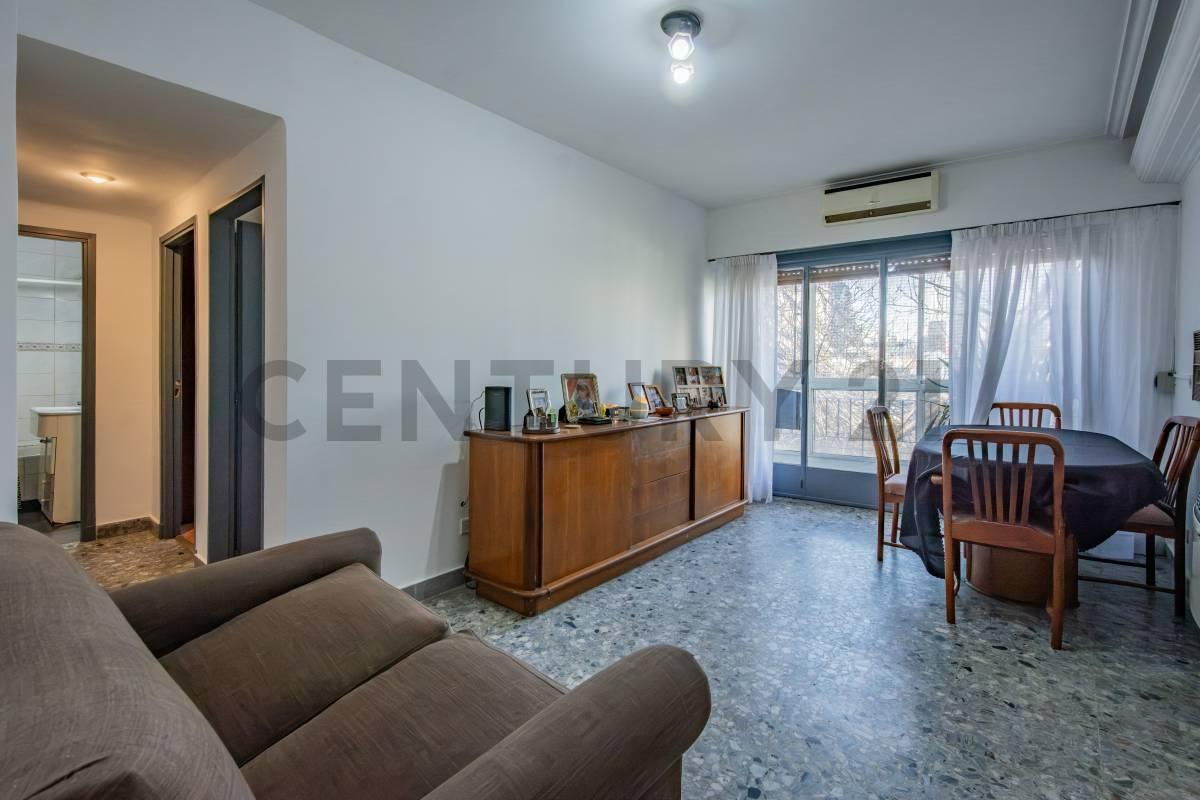 Foto de VENTA PH 4 AMBIENTES CON BALCON – VILLA GENERAL MITRE – SIN EXPENSAS, imagen 2