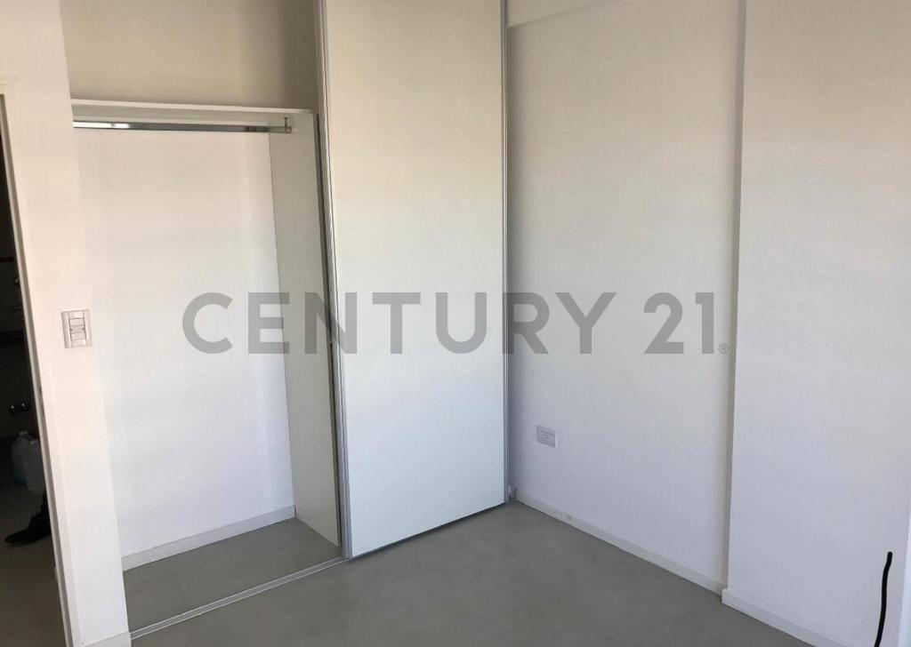 Foto de VENTA DEPARTAMENTO 3 AMBIENTES CON BALCÓN – 8° PISO AL FRENTE, imagen 4