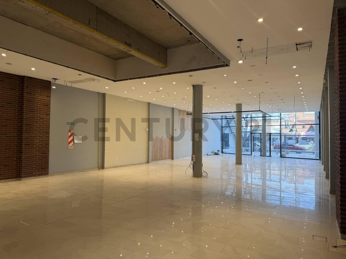 Foto de ALQUILER LOCAL COMERCIAL de 390m2 EN EL CENTRO DE LOS POLVORINES, imagen 2