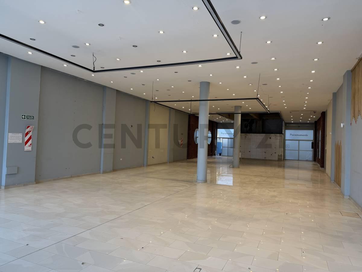 Foto de ALQUILER LOCAL COMERCIAL de 390m2 EN EL CENTRO DE LOS POLVORINES, imagen 4