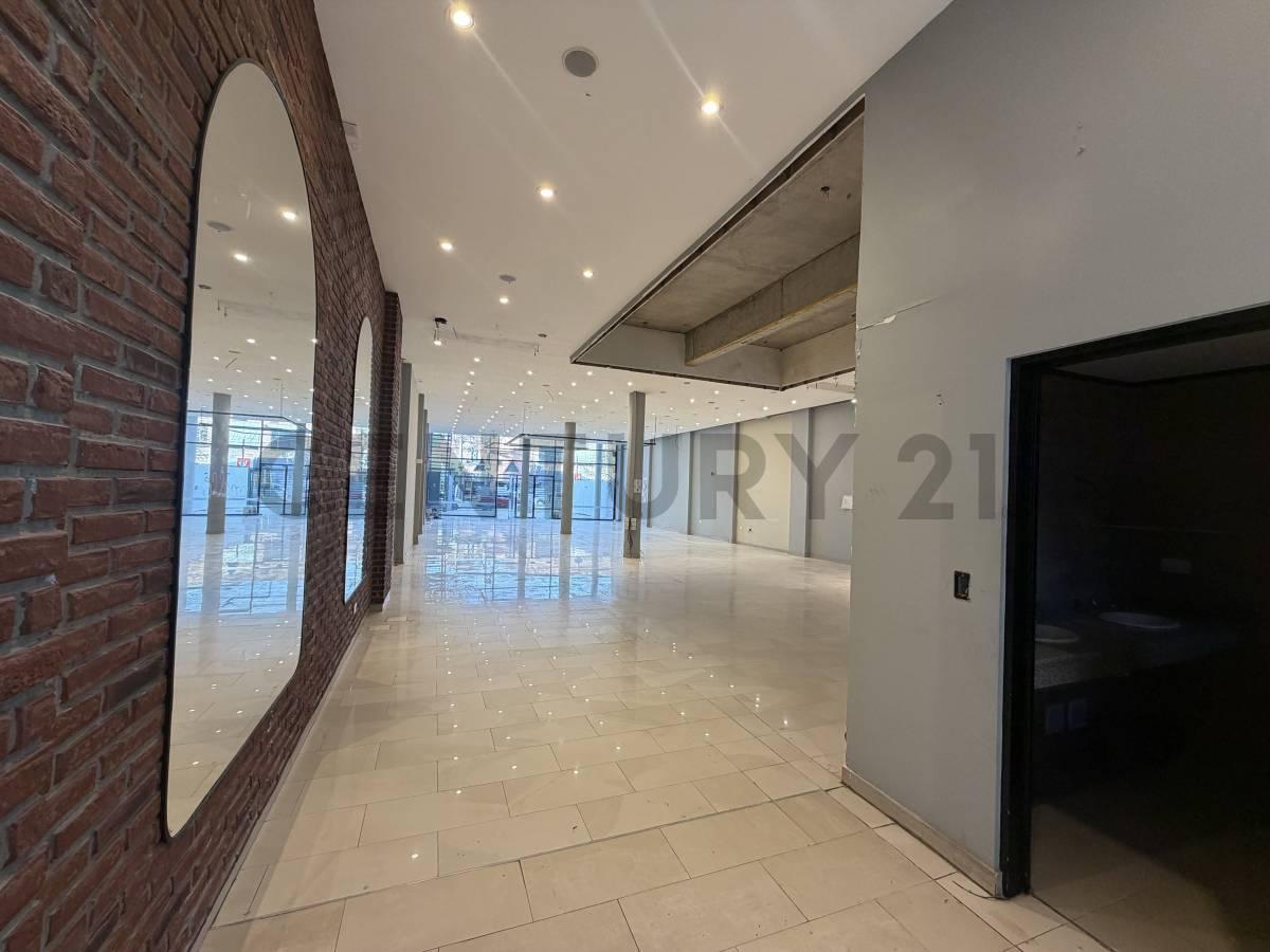 Foto de ALQUILER LOCAL COMERCIAL de 390m2 EN EL CENTRO DE LOS POLVORINES, imagen 5