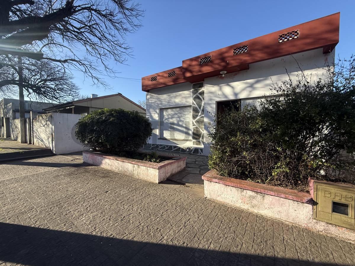 Foto de Casa en venta en Trenque Lauquen ~ Vignau 336, imagen 1