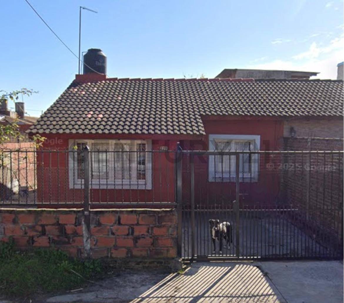 Foto de VENTA CASA 3 AMBIENTES JOSE C PAZ TOMA PERMUTA, imagen 1