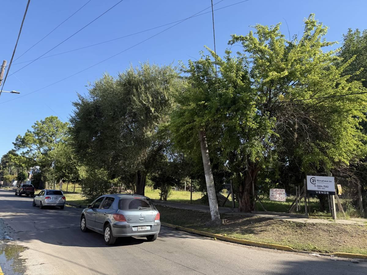 Foto de VENTA DE TERRENO 1425M2 APTO COMERCIAL (GALPON-DEPOSITO)- (APTO, imagen 1