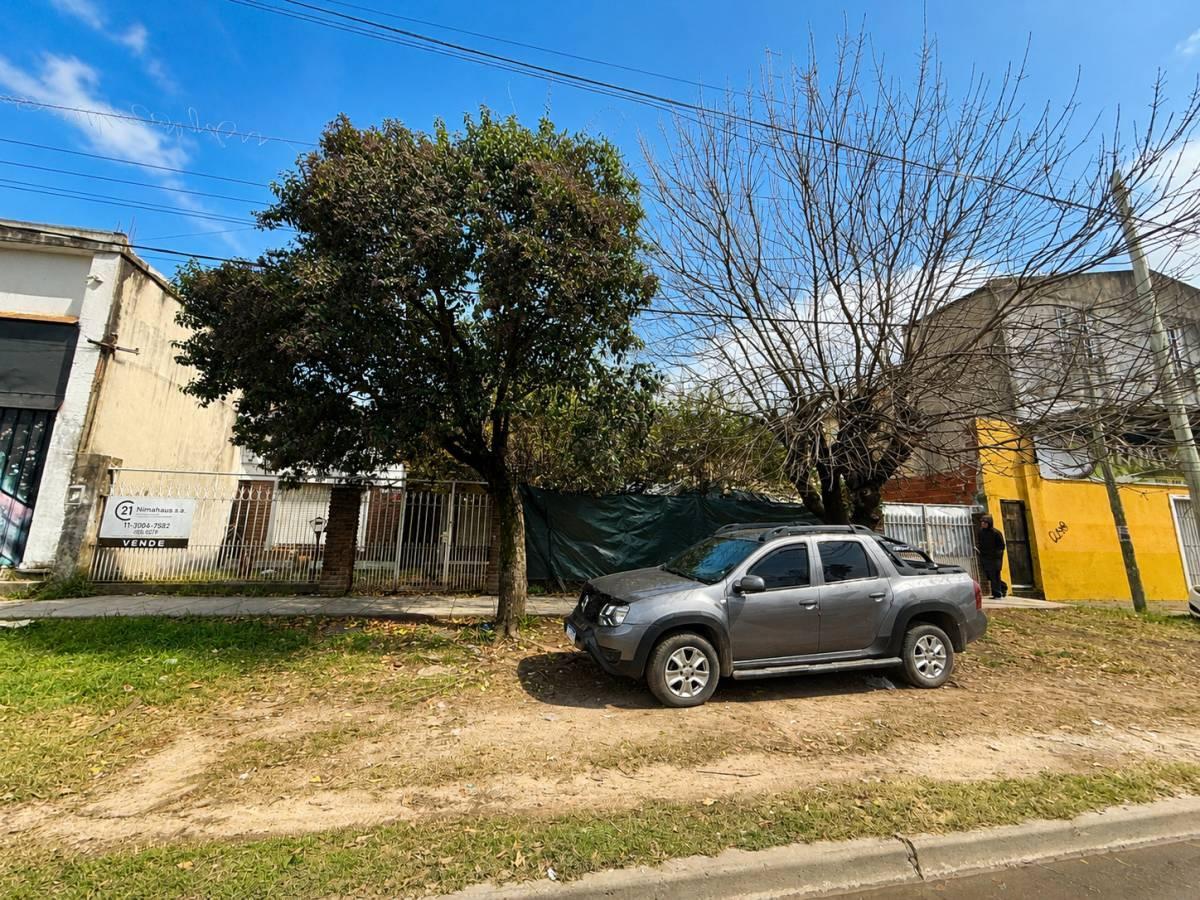 Foto de VENTA LOTE 930M2 CON CASA 4 AMBIENTES– IDEAL COMPLEJO, GALPÓN O, imagen 2