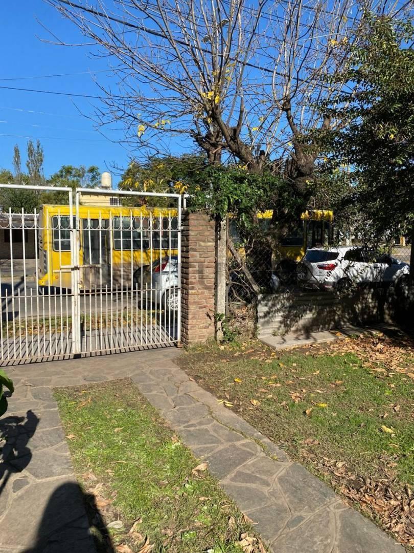 Foto de VENTA LOTE 930M2 CON CASA 4 AMBIENTES– IDEAL COMPLEJO, GALPÓN O, imagen 5
