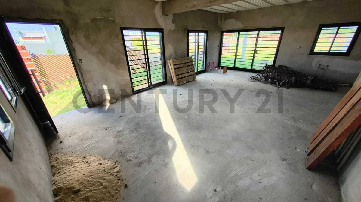 Foto de CASA 4 AMBIENTES A TERMINAR EN BARRIO PETION CHICO CAÑUELAS, imagen 5