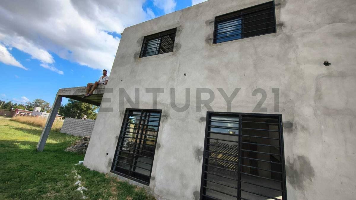 Foto de CASA 4 AMBIENTES A TERMINAR EN BARRIO PETION CHICO CAÑUELAS, imagen 3