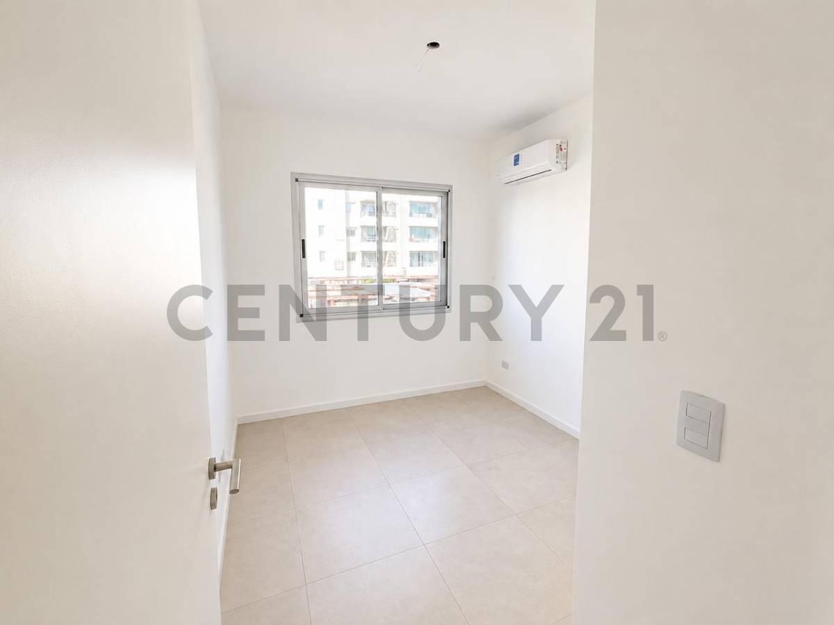Foto de DEPARTAMENTO EN VENTA 3 AMBIENTES CON JARDIN PRIVADO EN PILAR LAGOON, imagen 4