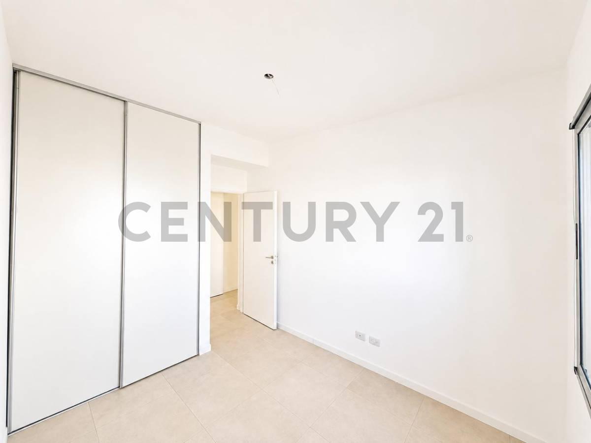 Foto de DEPARTAMENTO EN VENTA 3 AMBIENTES CON JARDIN PRIVADO EN PILAR LAGOON, imagen 3
