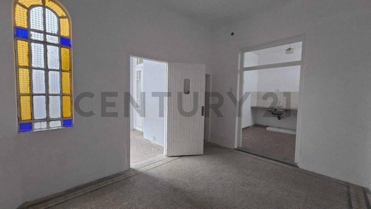 Foto de VENTA CASA 4 AMBIENTES EN LANÚS OESTE, REMEDIOS DE ESCALADA, CON, imagen 3