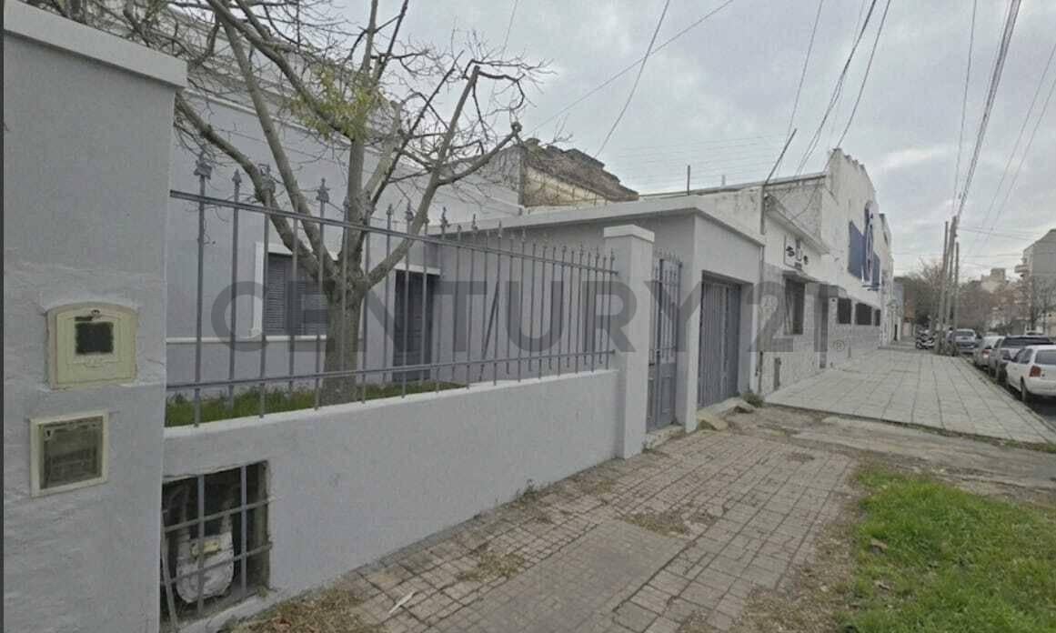 Foto de VENTA CASA 4 AMBIENTES EN LANÚS OESTE, REMEDIOS DE ESCALADA, CON, imagen 1