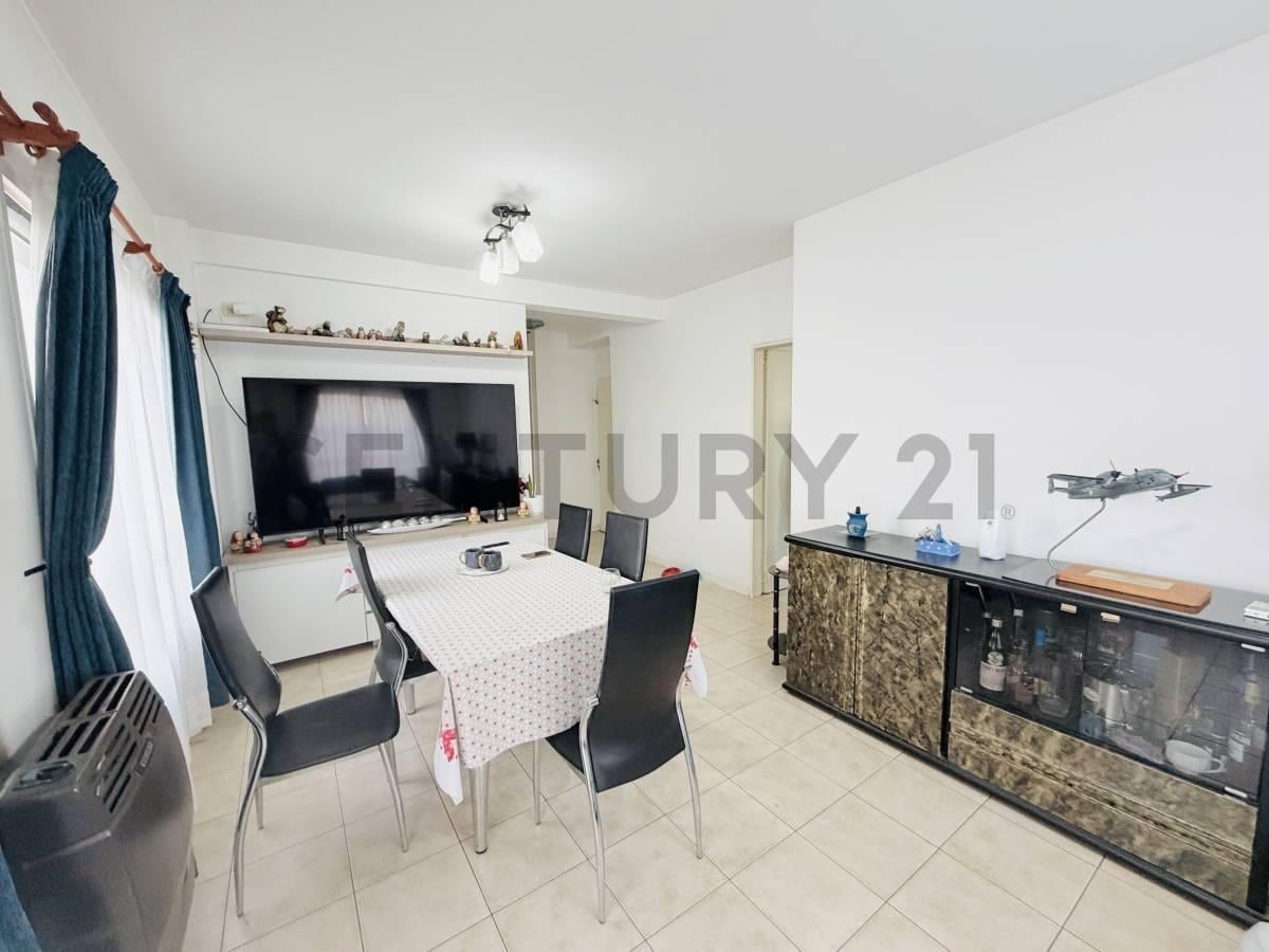 Foto de VENTA DEPARTAMENTO 4 AMBIENTES CON COCHERA-APTO CREDITO-SAN MIGUEL, imagen 1