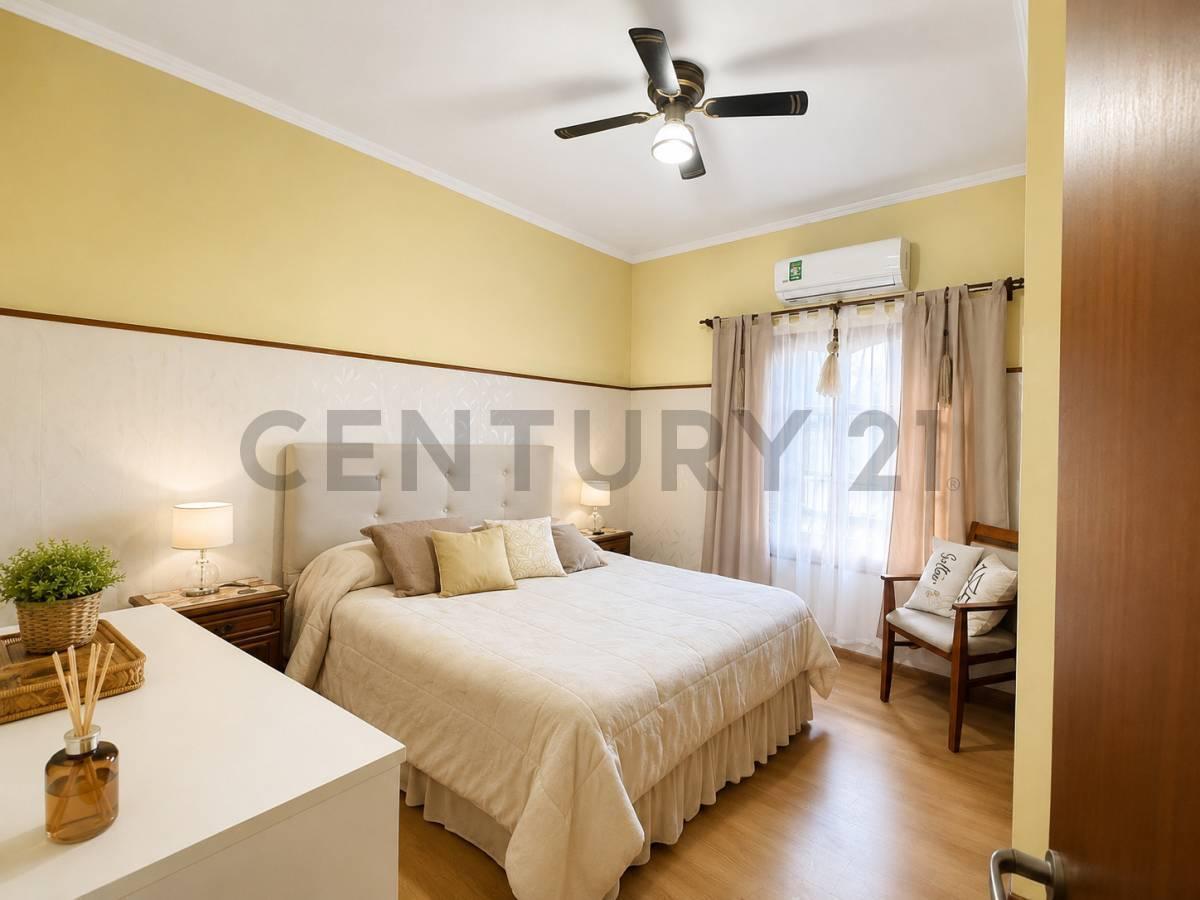Foto de VENTA CASA 5 AMBIENTES EN HURLINGHAM -APTA CREDITO HIPOTECARIO- TOMA, imagen 4