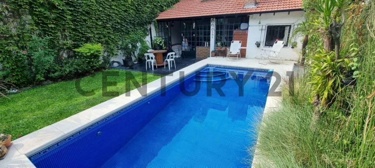 Foto de VENTA CASA MULTIFAMILIAR EN LANUS OESTE, imagen 1