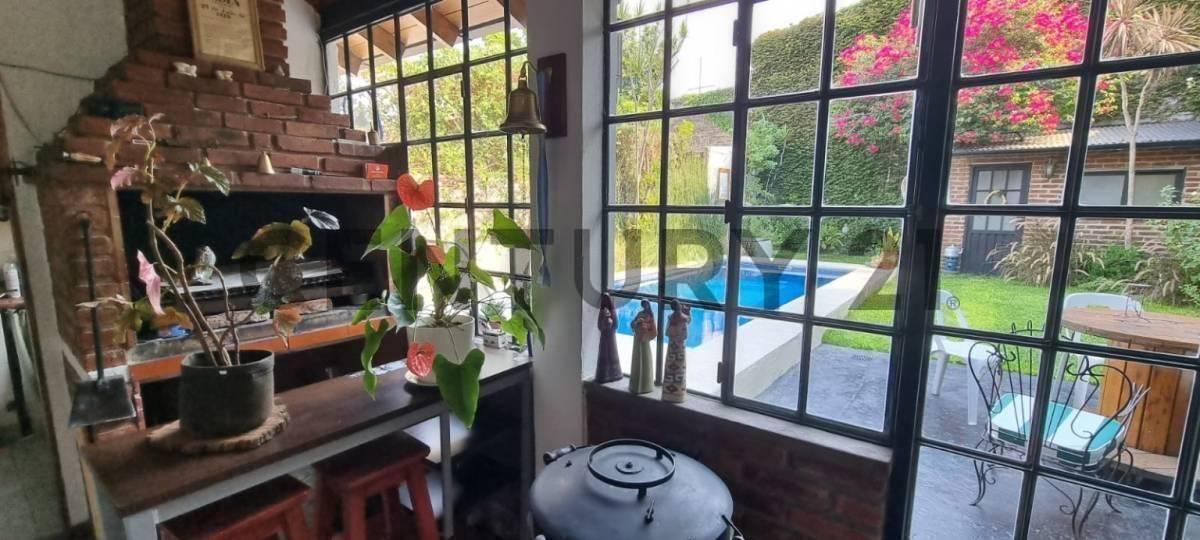 Foto de VENTA CASA MULTIFAMILIAR EN LANUS OESTE, imagen 2