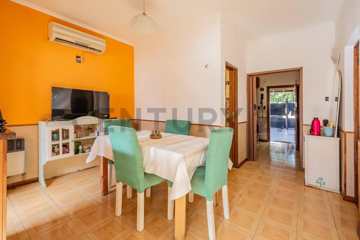 Foto de Venta PH 3 ambientes con cochera, patio y terraza - Acepta permutas, imagen 2