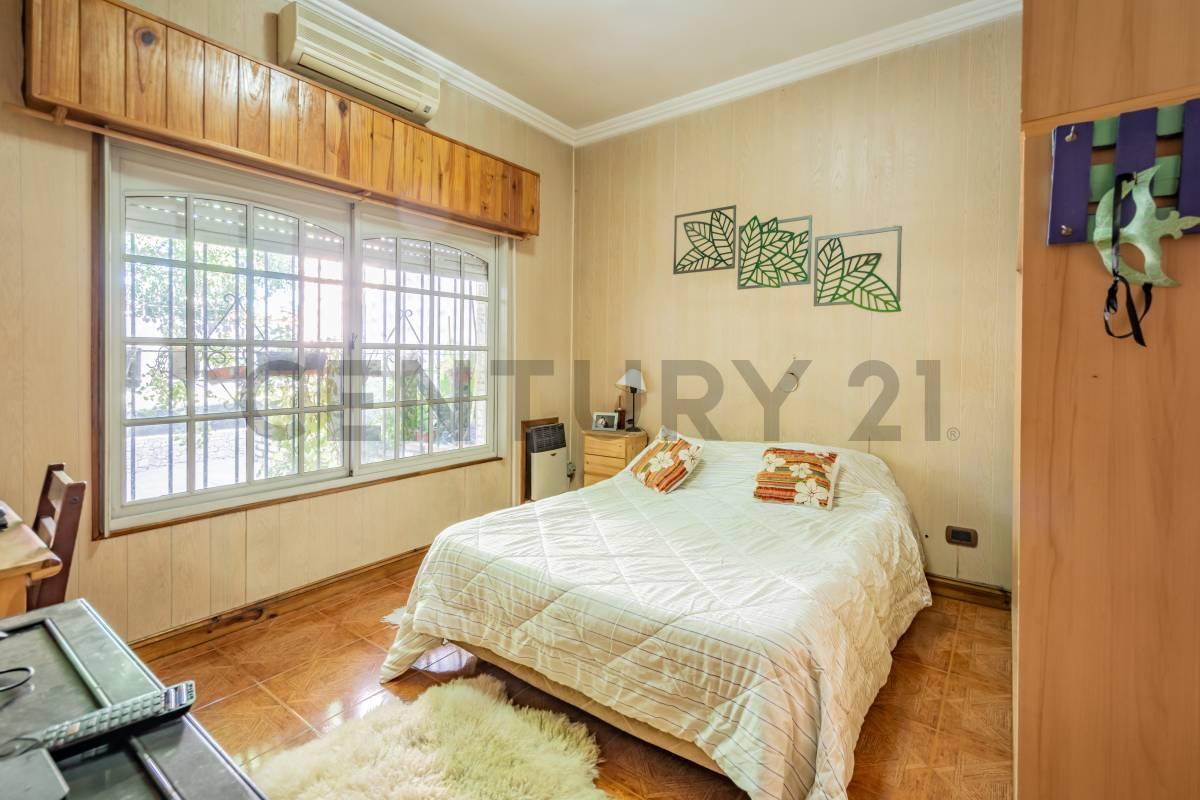 Foto de Venta PH 3 ambientes con cochera, patio y terraza - Acepta permutas, imagen 1