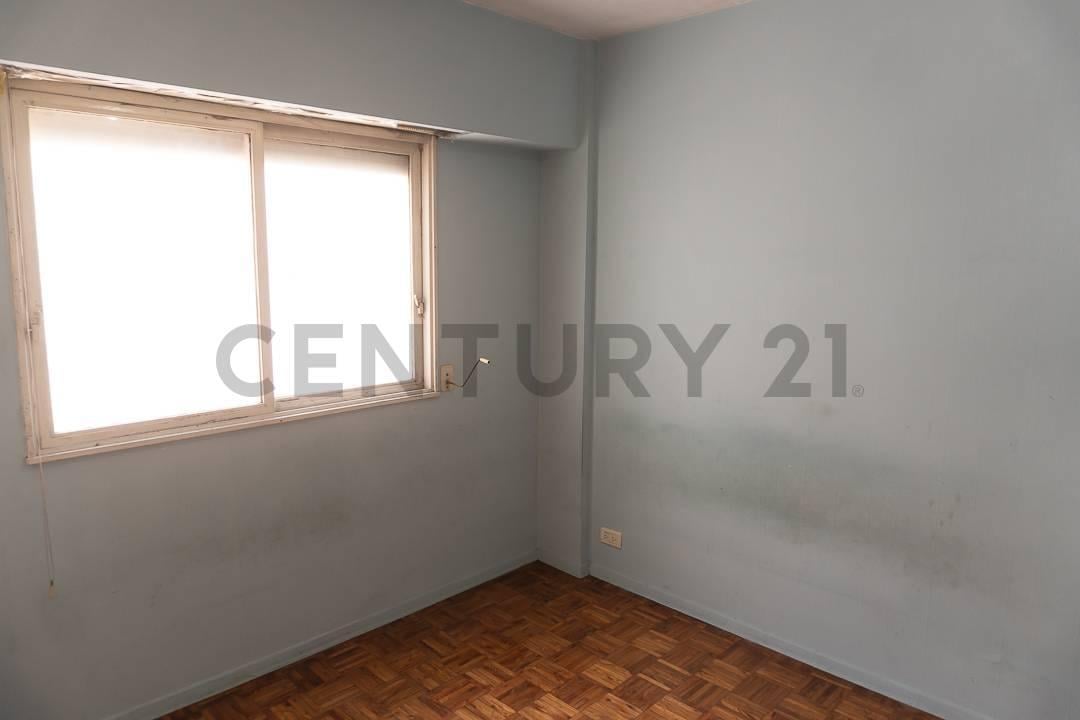 Foto de VENTA DEPTO 2 AMBIENTES 8vo Piso - SARANDI, imagen 2