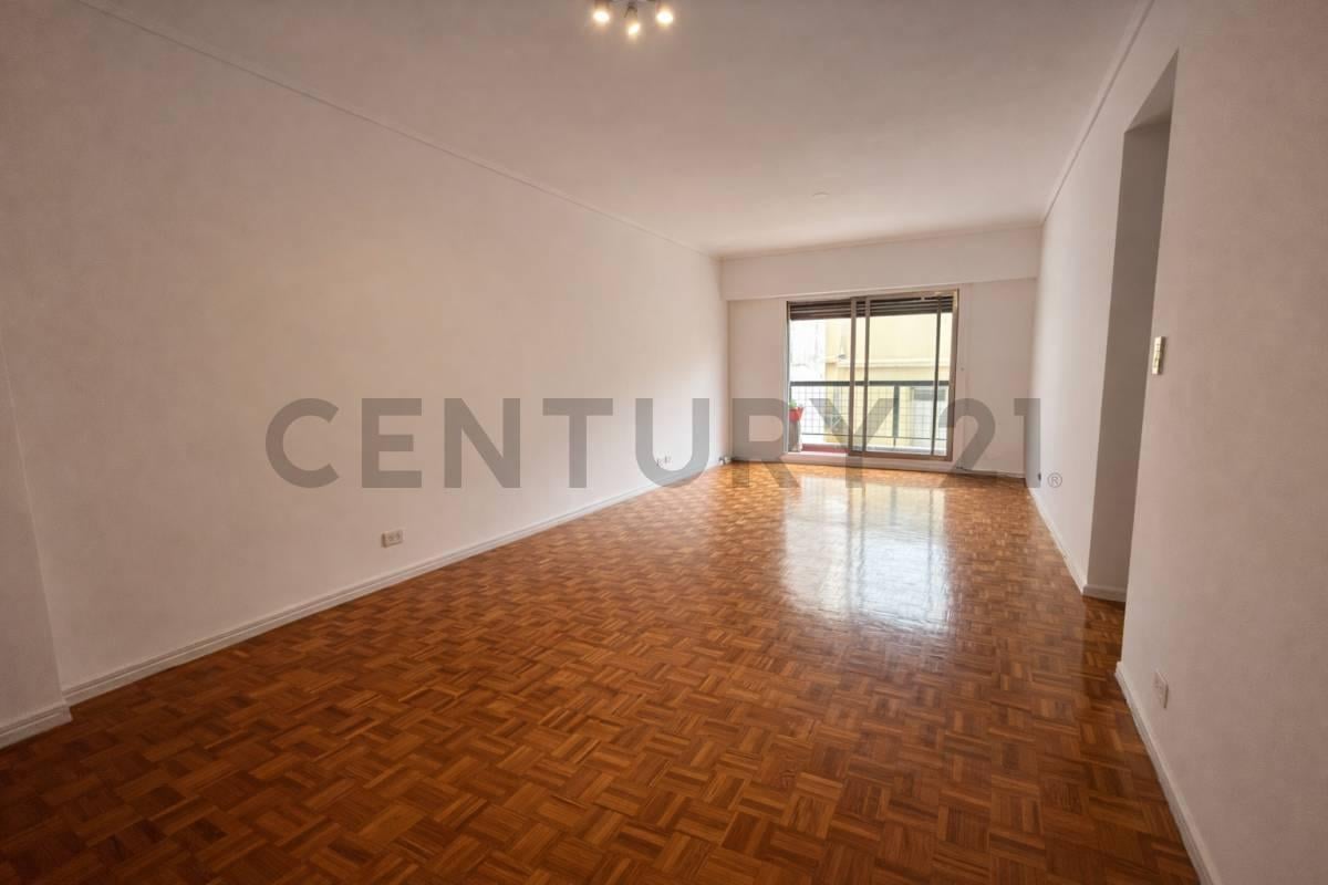Foto de VENTA DEPARTAMENTO 4 AMBIENTES EN RECOLETA APTO CREDITO, imagen 2