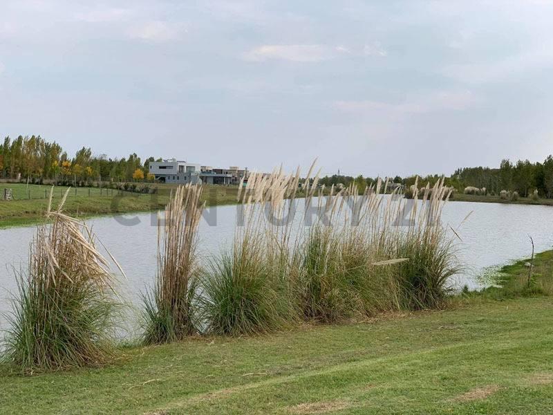 Foto de VENTA DE LOTE EN BARRIO CERRADO CHACRAS DE LA RESERVA FINANCIACIÓN, imagen 1