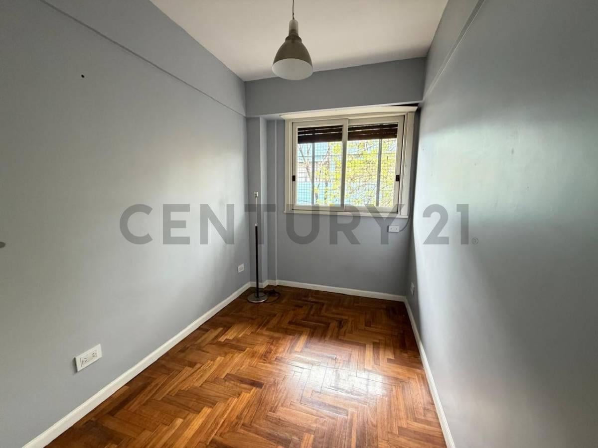 Foto de VENTA DEPARTAMENTO 3 AMBIENTES RECICLADO CON BALCÓN EN VENTA – BARRACAS, imagen 5