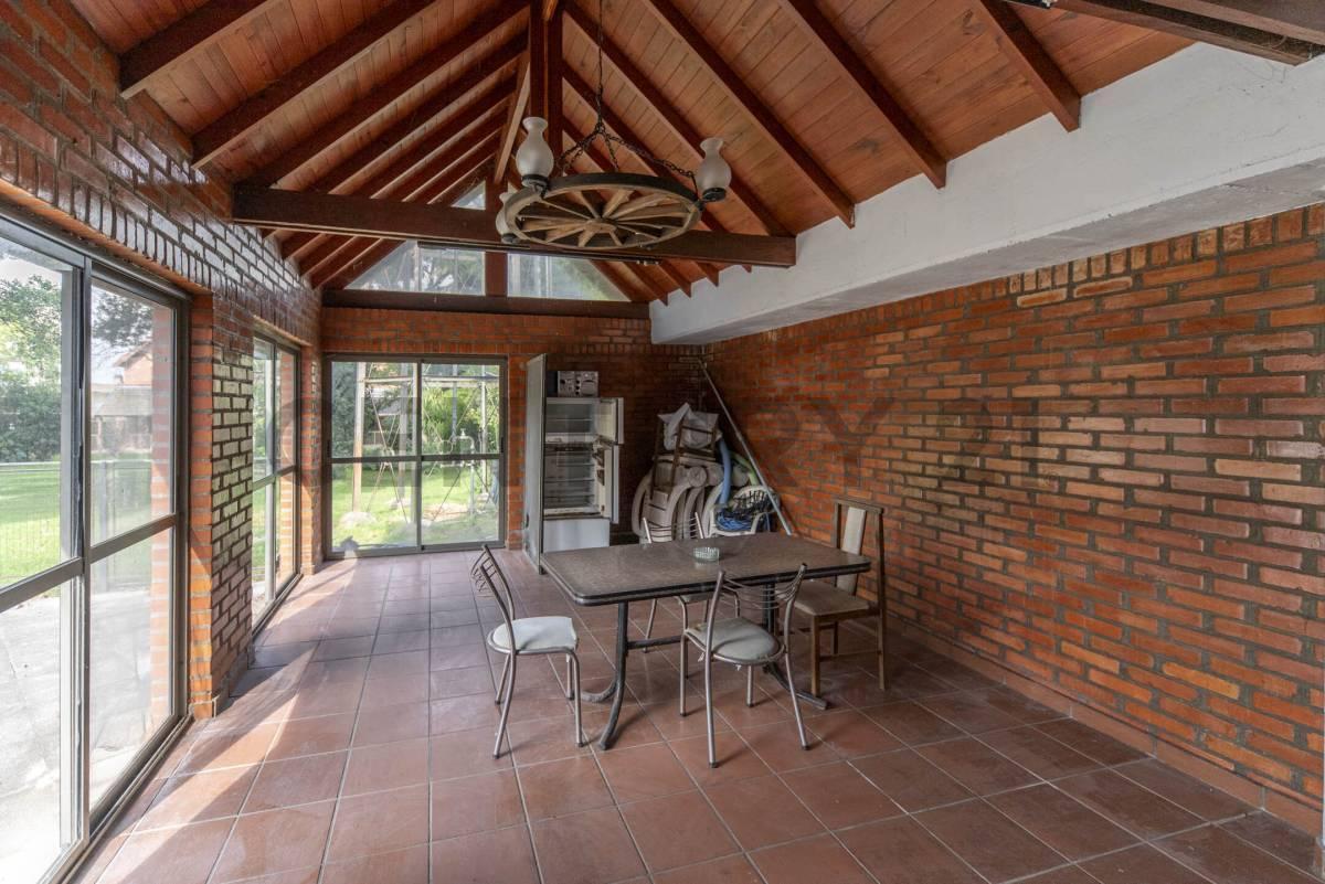 Foto de VENTA CASA-LOTE EN BELLA VISTA IDEAL LOTEO O EMPRENDIMIENTO 2080M2, imagen 2