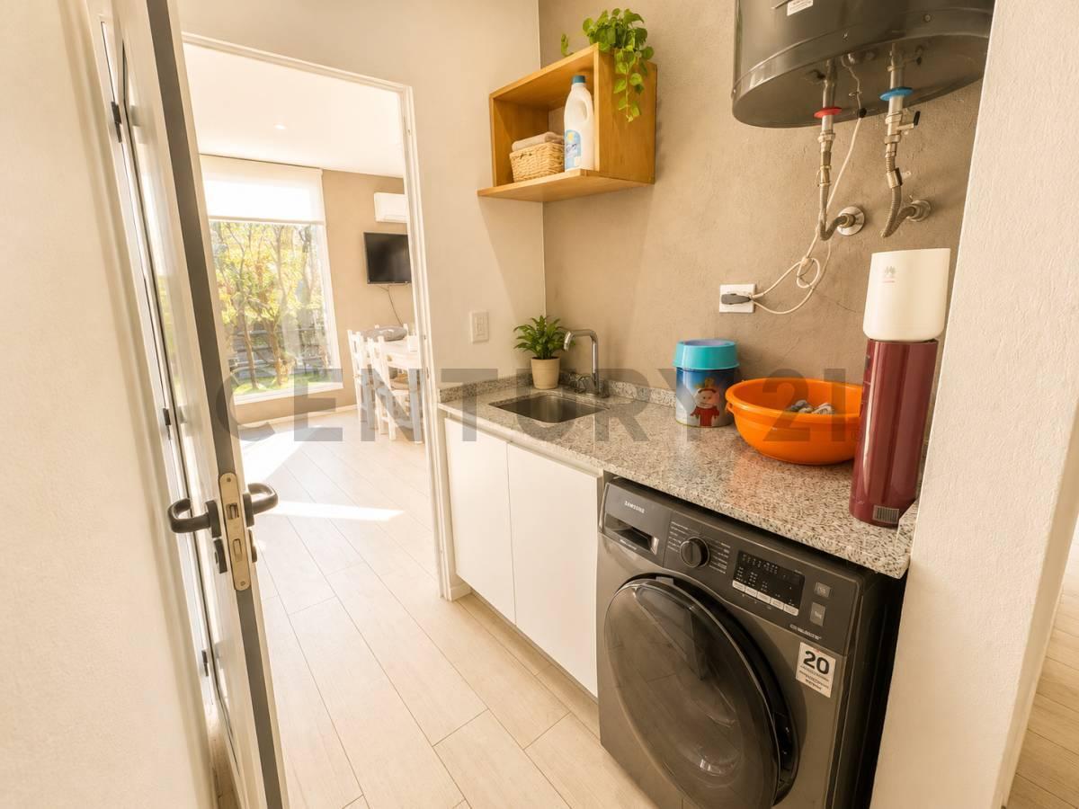 Foto de Casa en venta en San Ramón, Pilar del Este – 4 dormitorios, pileta y, imagen 4