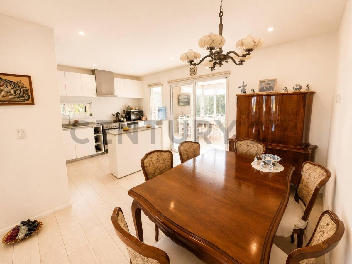 Foto de Casa en venta en San Ramón, Pilar del Este – 4 dormitorios, pileta y, imagen 3