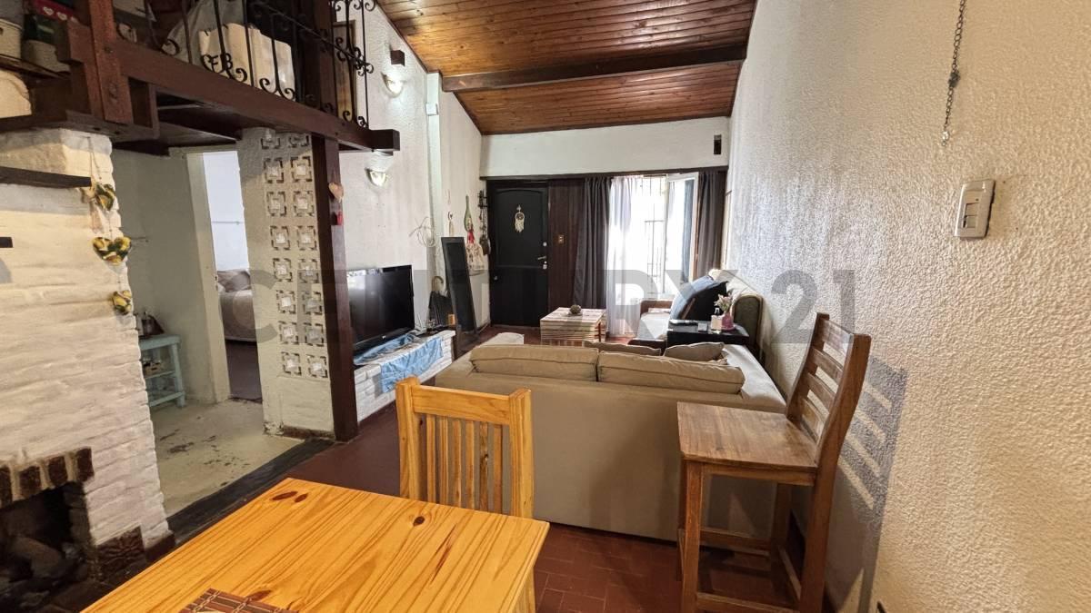 Foto de Casa de 3 ambientes con jardín en Carapachay, imagen 5