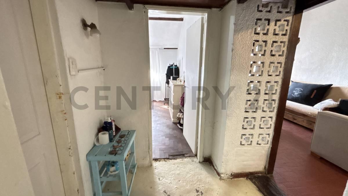 Foto de Casa de 3 ambientes con jardín en Carapachay, imagen 2