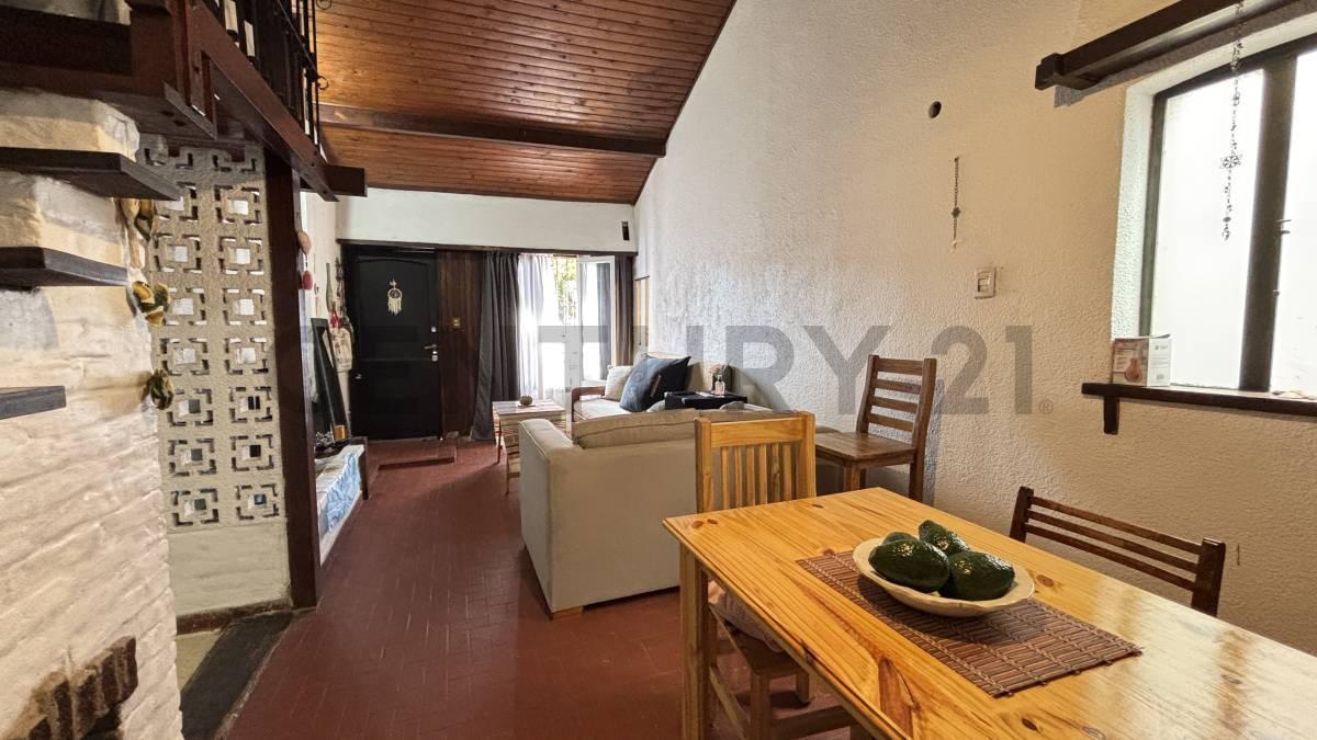 Foto de Casa de 3 ambientes con jardín en Carapachay, imagen 4