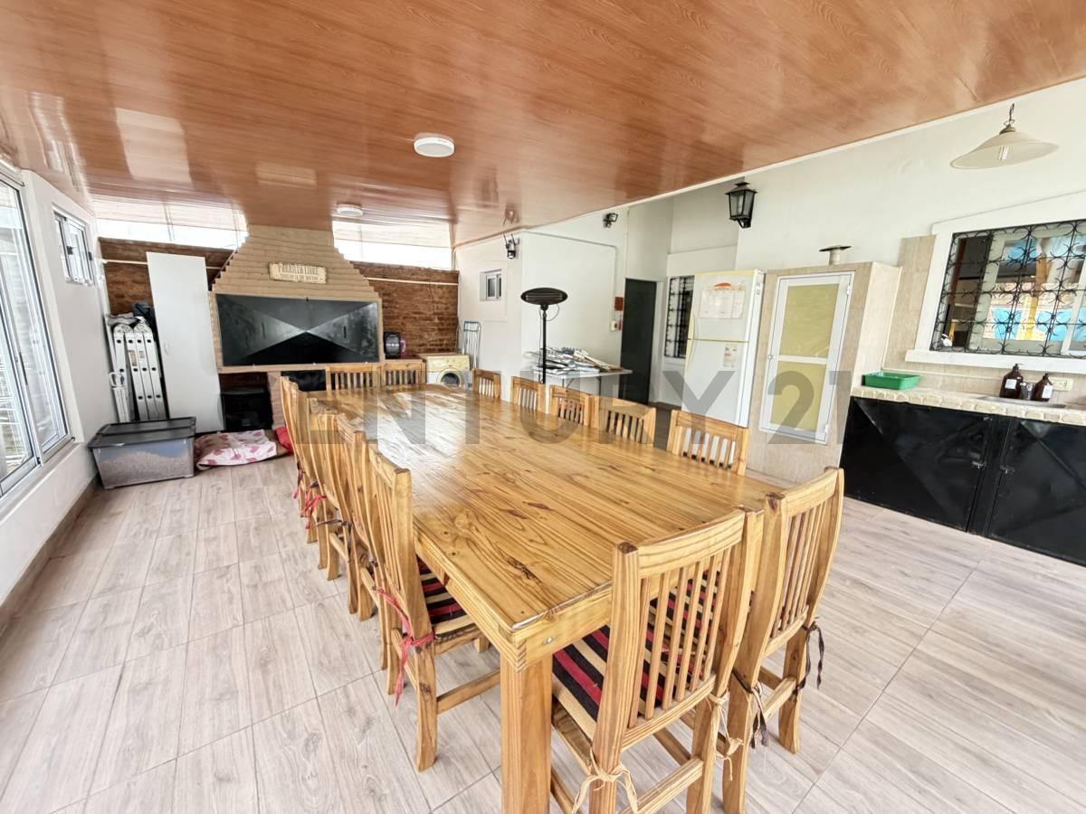 Foto de CASA 3 AMBIENTES IMPECABLE ESTADO- BARRIO EL TATO-APTA CREDITO, imagen 2
