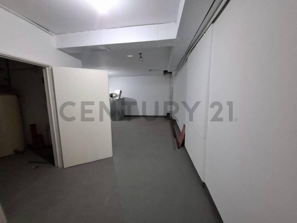 Foto de Venta Local en Recoleta a la Calle 170 m² c/ Depósito | Apto, imagen 4