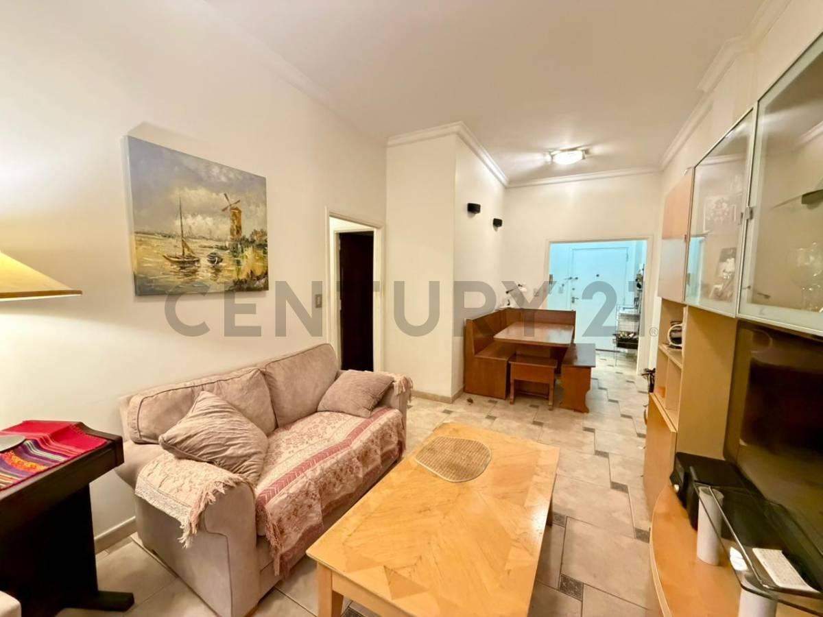 Foto de VENTA DEPARTAMENTO 4 AMBIENTES EN PALERMO, imagen 2