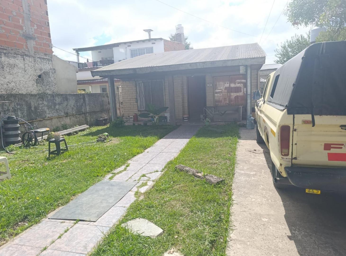 Foto de VENTA, CASA + DEPARTAMENTO JOSE C. PAZ, imagen 2