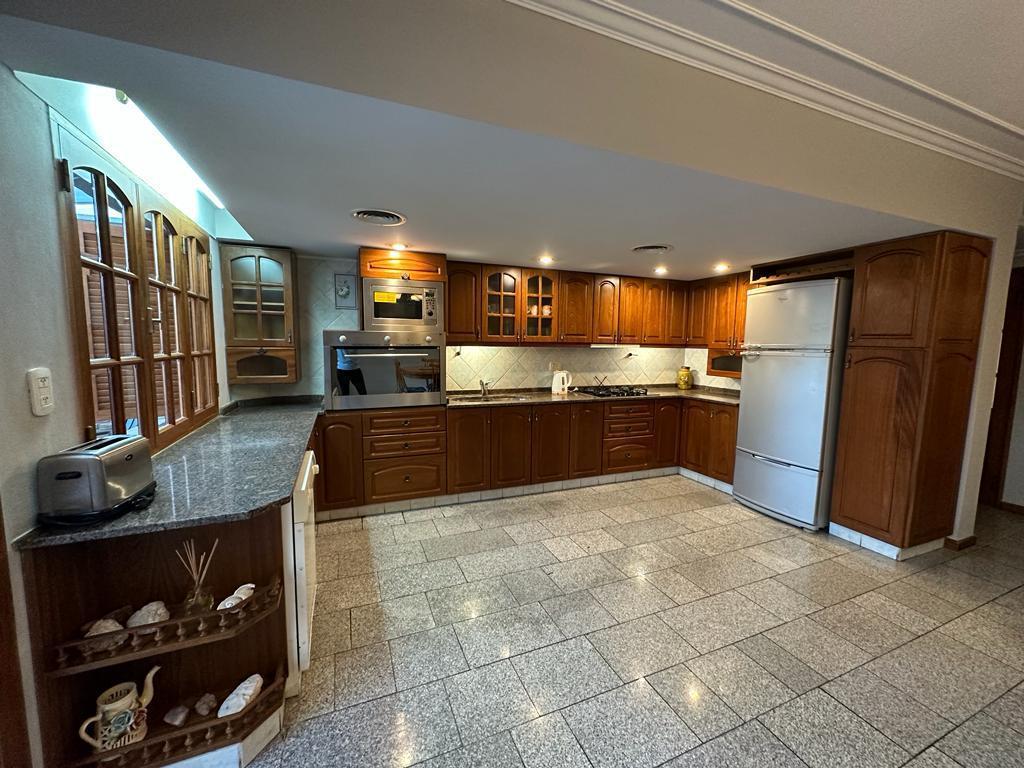 Importante Casa en Venta en Mendoza Ciudad 5
