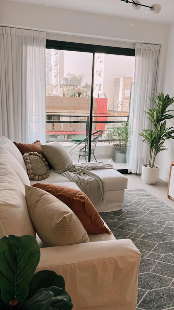 Depto. 4 amb. en Venta en Construcción en Edificio de Triple Frente de Categoria en V. Devoto.