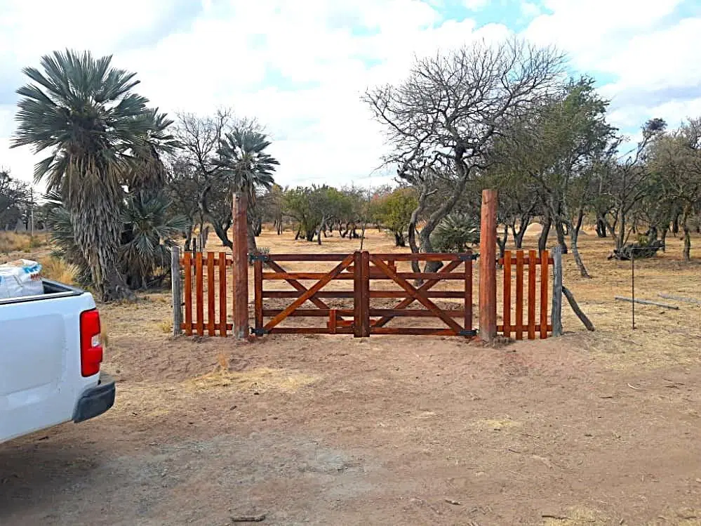 Casa 3 ambientes en un lote de 3.628 m2 - Balcarce San Luis 3