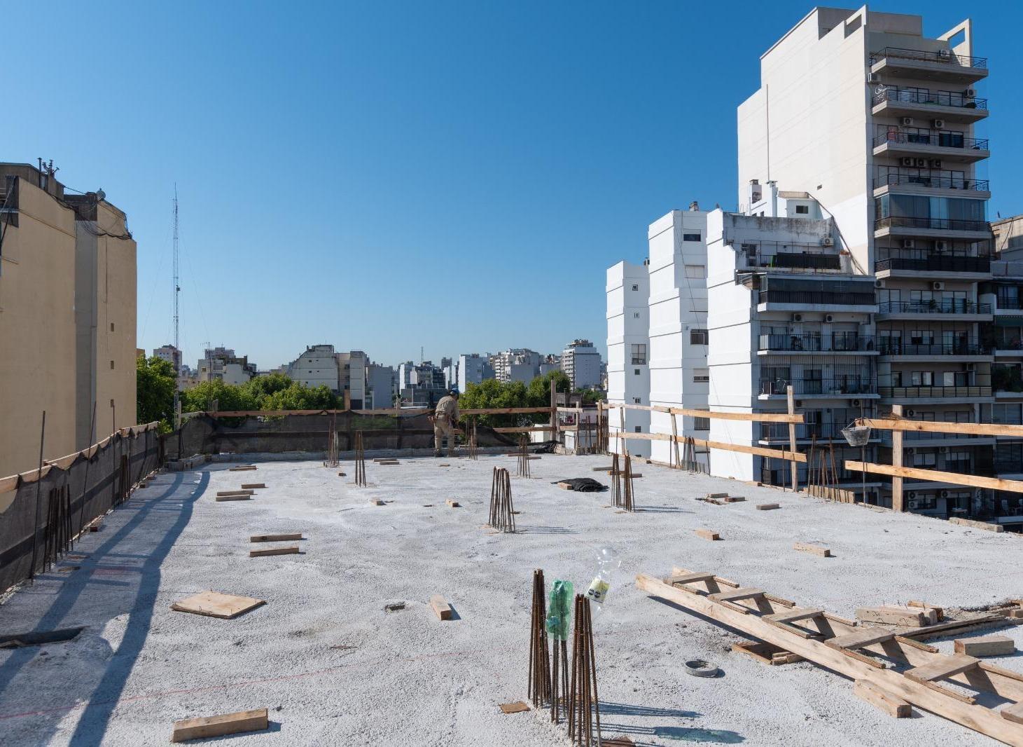 4 amb en venta en pozo en edificio de categoria en en Flores.