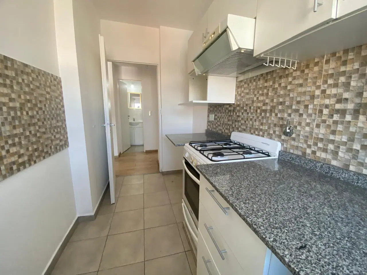 Departamento en  Alquiler con Cochera 5